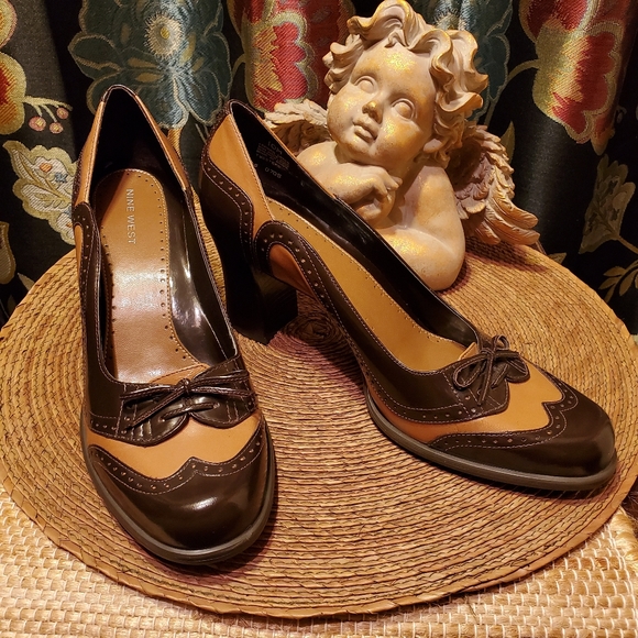 Nine West Shoes - Classy Nine West Spectator heeled oxfords EUC 10